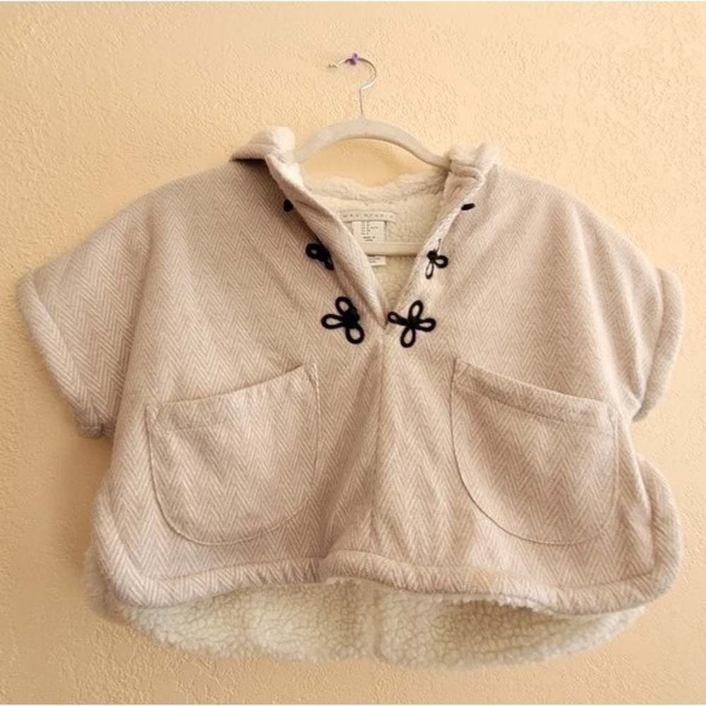 Max Studio Oatmeal Sherpa Lined Hooded Cape